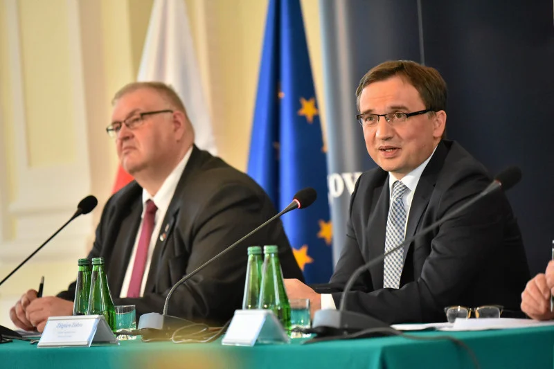 Na brak nagród prokuratorzy nie mogą narzekać. Szczególnie ci, którzy zajmują się sprawami ważnymi dla obecnej władzy.