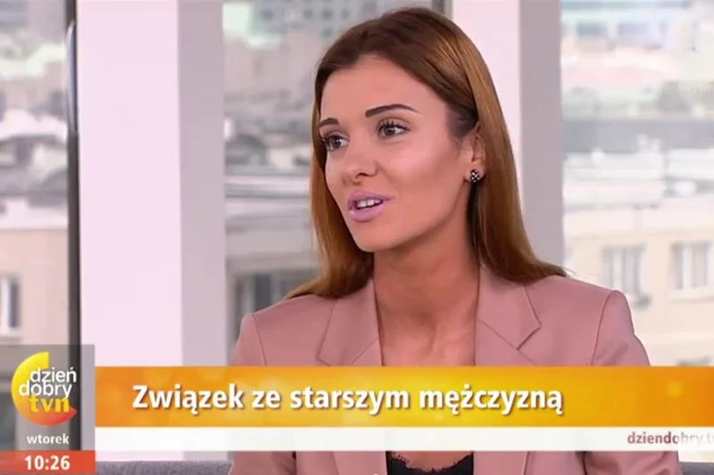 Izabela Podolec jest 0 36 lat młodsza od swojego partnera Apoloniusza Tajnera.