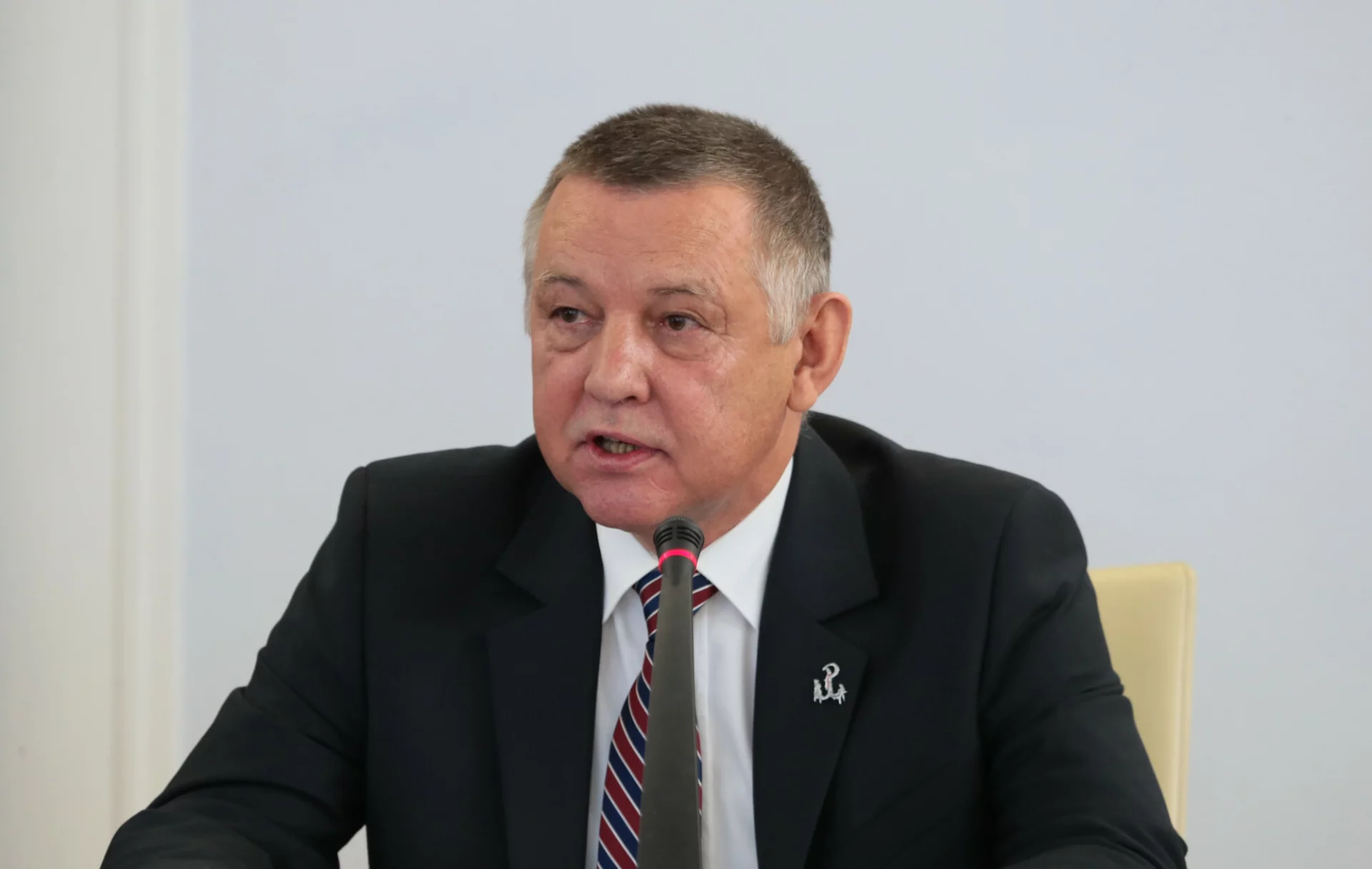 NIK, którego prezesem jest Marian Banaś, ujawnił faktury za "zakup środków techniki specjalnej"