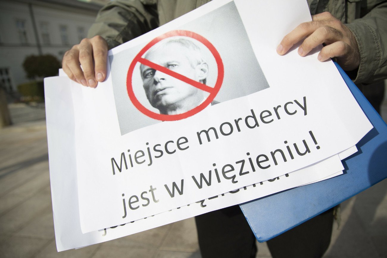 Janusz Waluś w latach 90. został skazany w Republice Południowej Afryki na dożywocie za zabójstwo lewicowego polityka