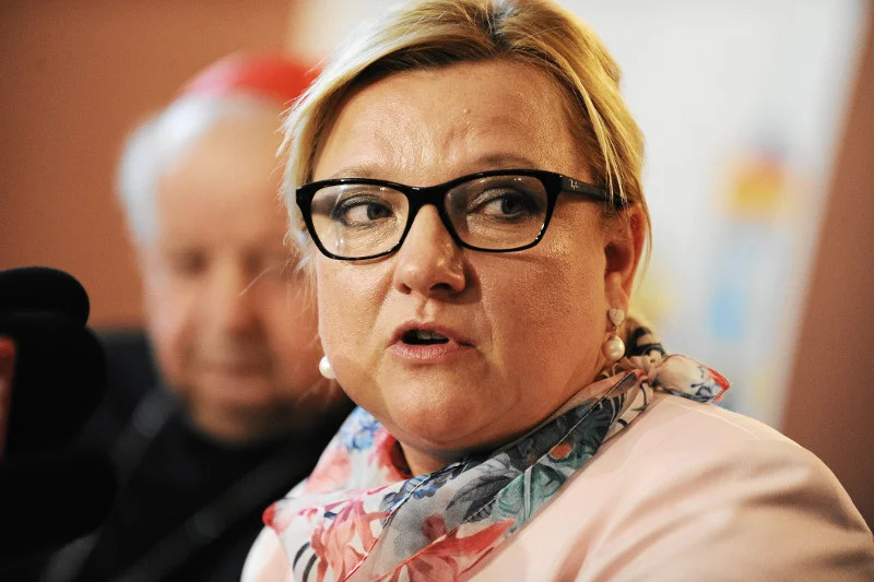 Czy to prawda, że Beata Kempa zabiega o wizytę papieża Franciszka przy grobie prezydenta Lecha Kaczyńskiego?