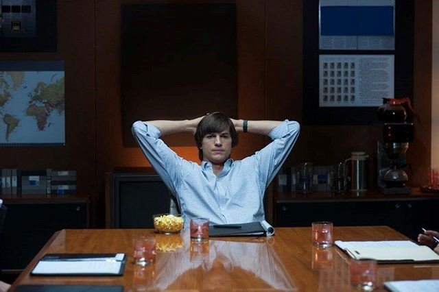 Ashton Kutcher jako Steve Jobs