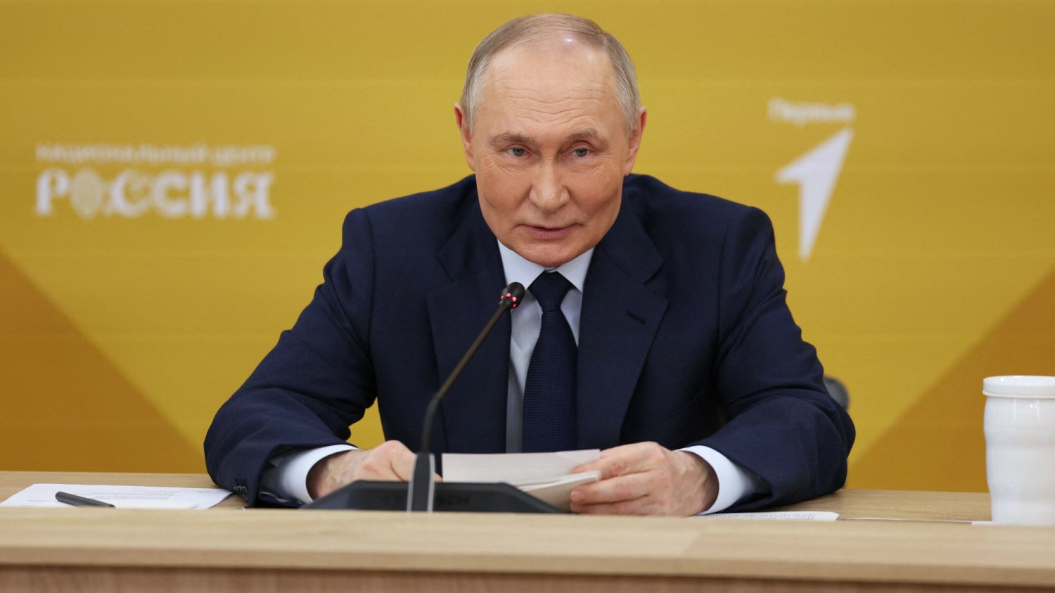 "Niemcy pozostają politycznym karłem".