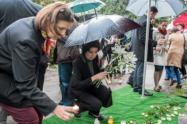 W zbiorowej mogile pochowano 50 dzieci.