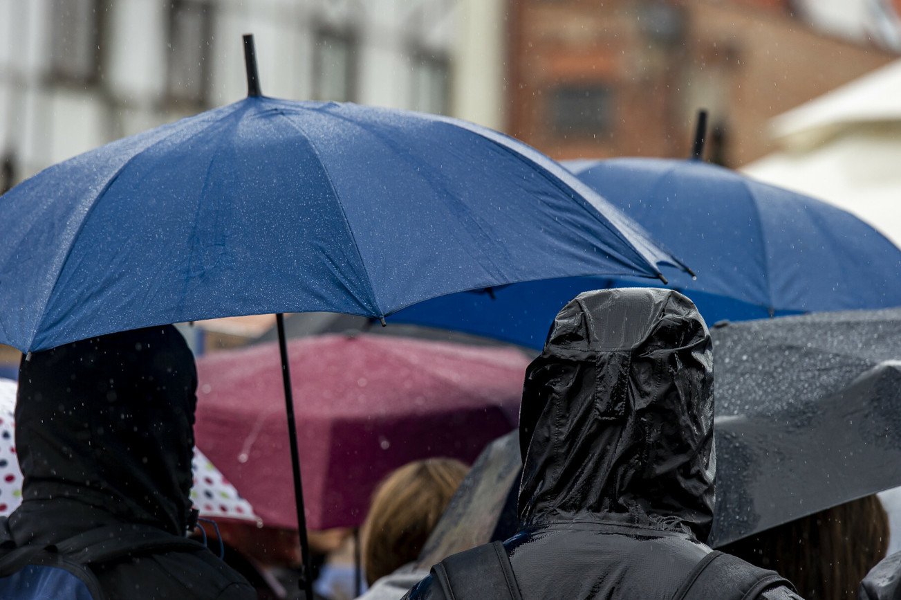 Kiedy przestanie padać? Najnowsza długoterminowa prognoza na wrzesień.