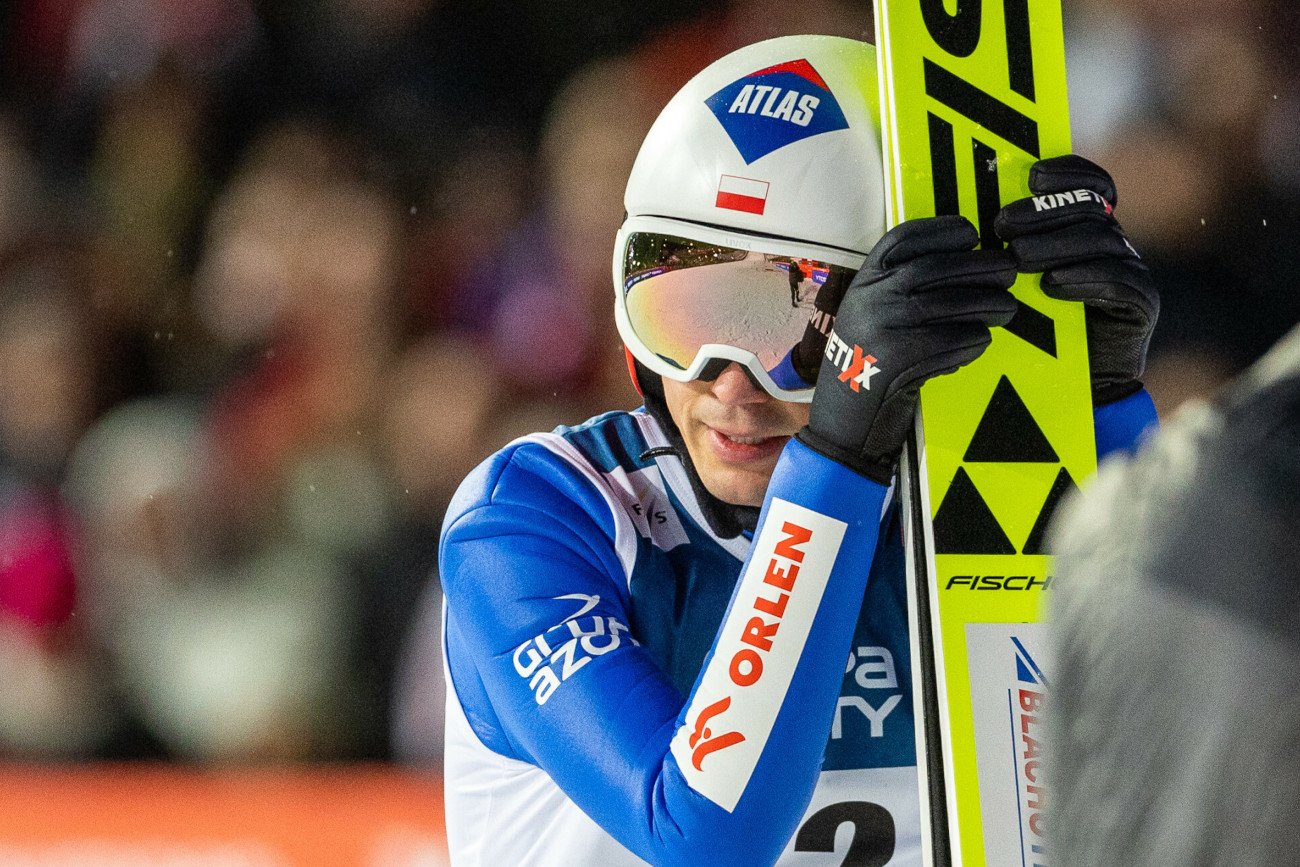 Kamil Stoch w sobotnim konkursie na skoczni Kulm zajął odległe, 17. miejsce w stawce.