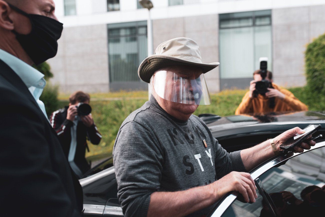 Lech Wałęsa zamieścił zagadkowy wpis na Facebooku.