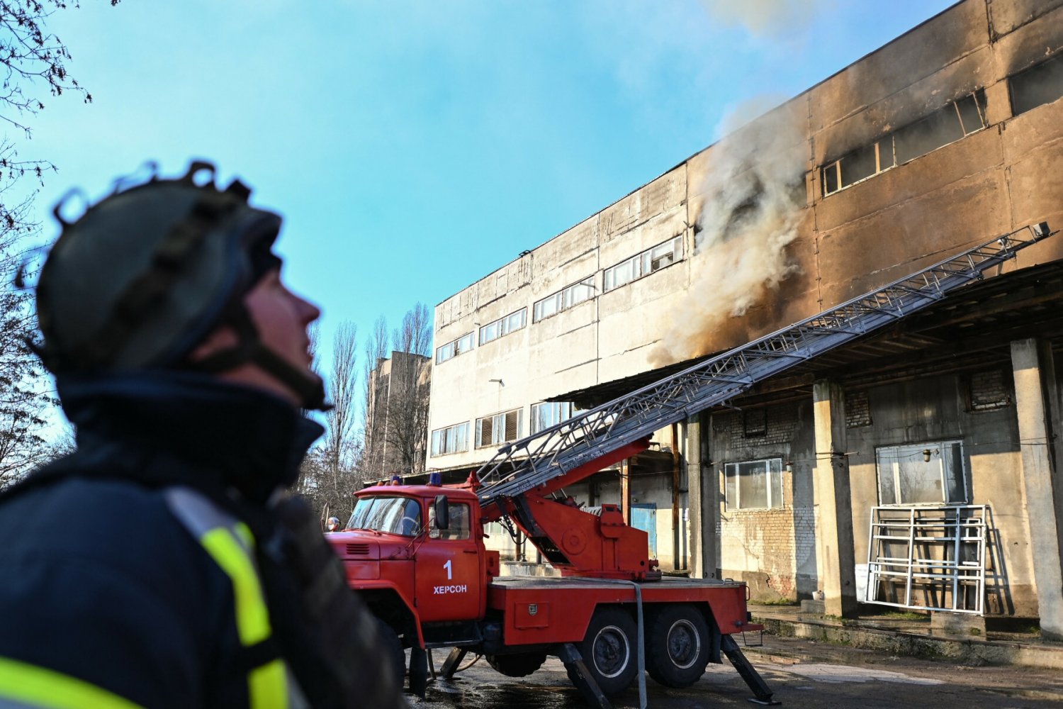 Wojska rosyjskie ostrzelały Chersoń 24 grudnia rano.