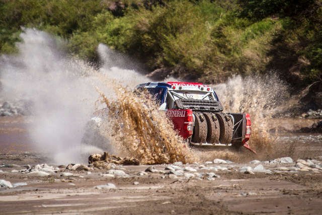 Adam Małysz awansował do pierwszej 10.