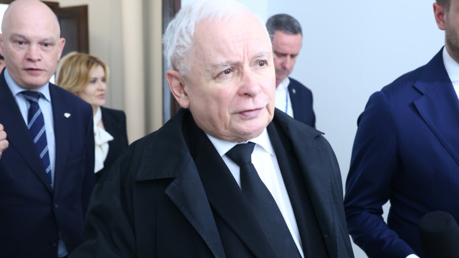 Kaczyński ślepo brnie w sprawie Małopolski. Znalazł miejsce dla Kmity.