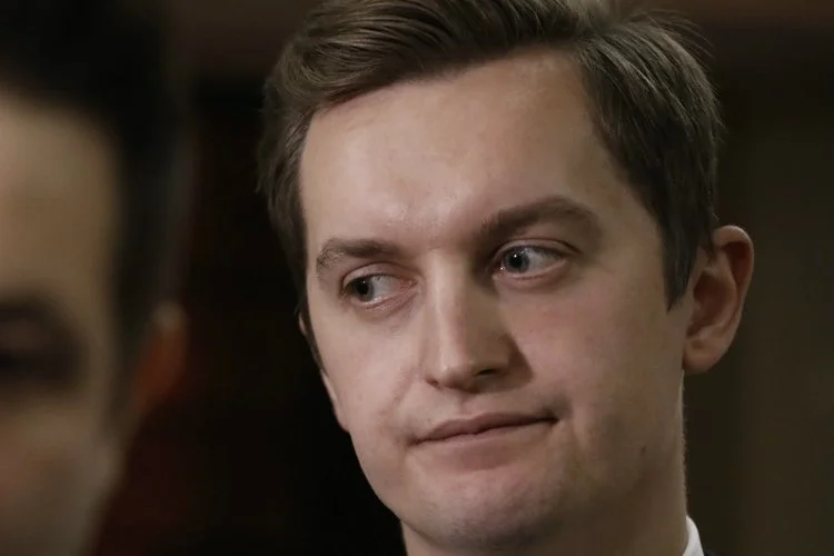 Sebastian Kaleta podjął rękawicę, wiceminister chce się spotkać z prof. Laurentem Pechem.
