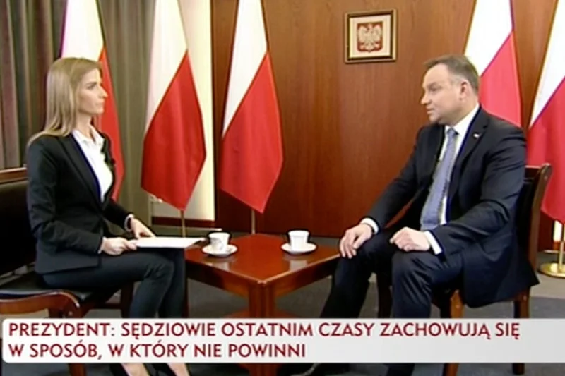 Prezydent krytykował sędziów w rozmowie z dziennikarką TVP Info Ewą Bugałą.