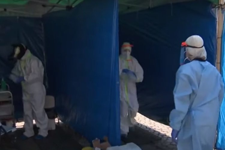 Czesi zmagają się z rekordową liczbą zachorowań na covid-19. KE oferuje pomoc. Chce wysłać 30 respiratorów.