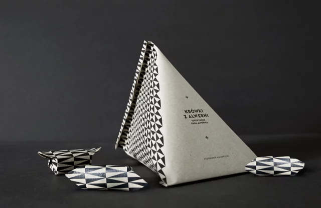 Przbornik Małopolski. Projekt: [url=http://www.otwarte.com.pl/] Studio Otwarte [/url]