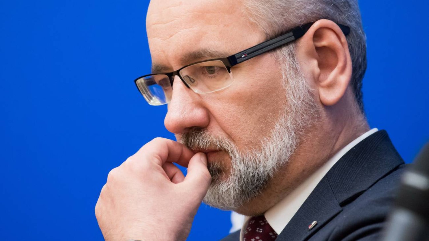 Dymisja Niedzielskiego cieszy medyków. Oto, zaważyło za tym, że nie podołał