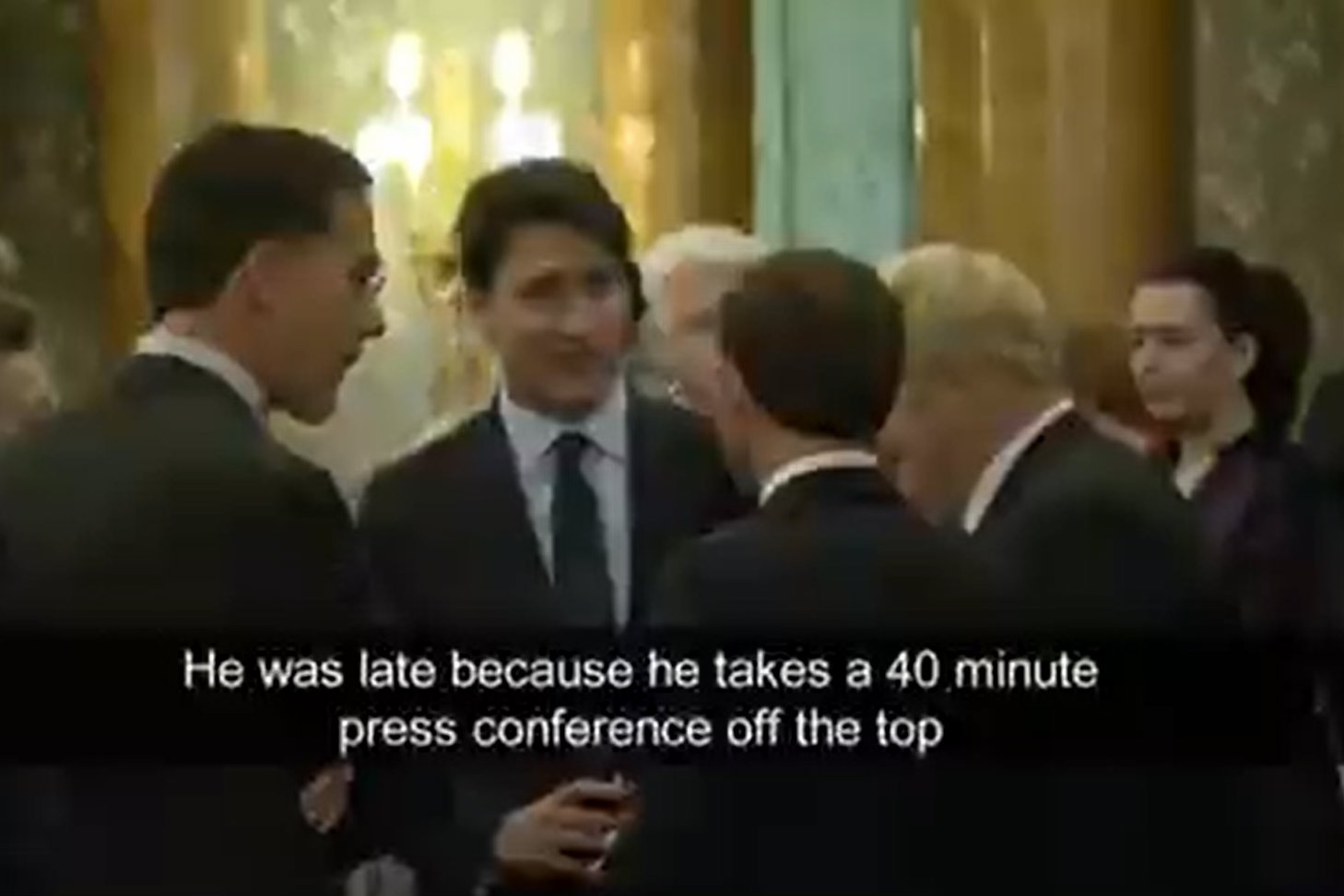 Justin Trudeau, Boris Johnson i Emmanuel Macron podśmiewali się z Donalda Trumpa, co zarejestrowały kamery.