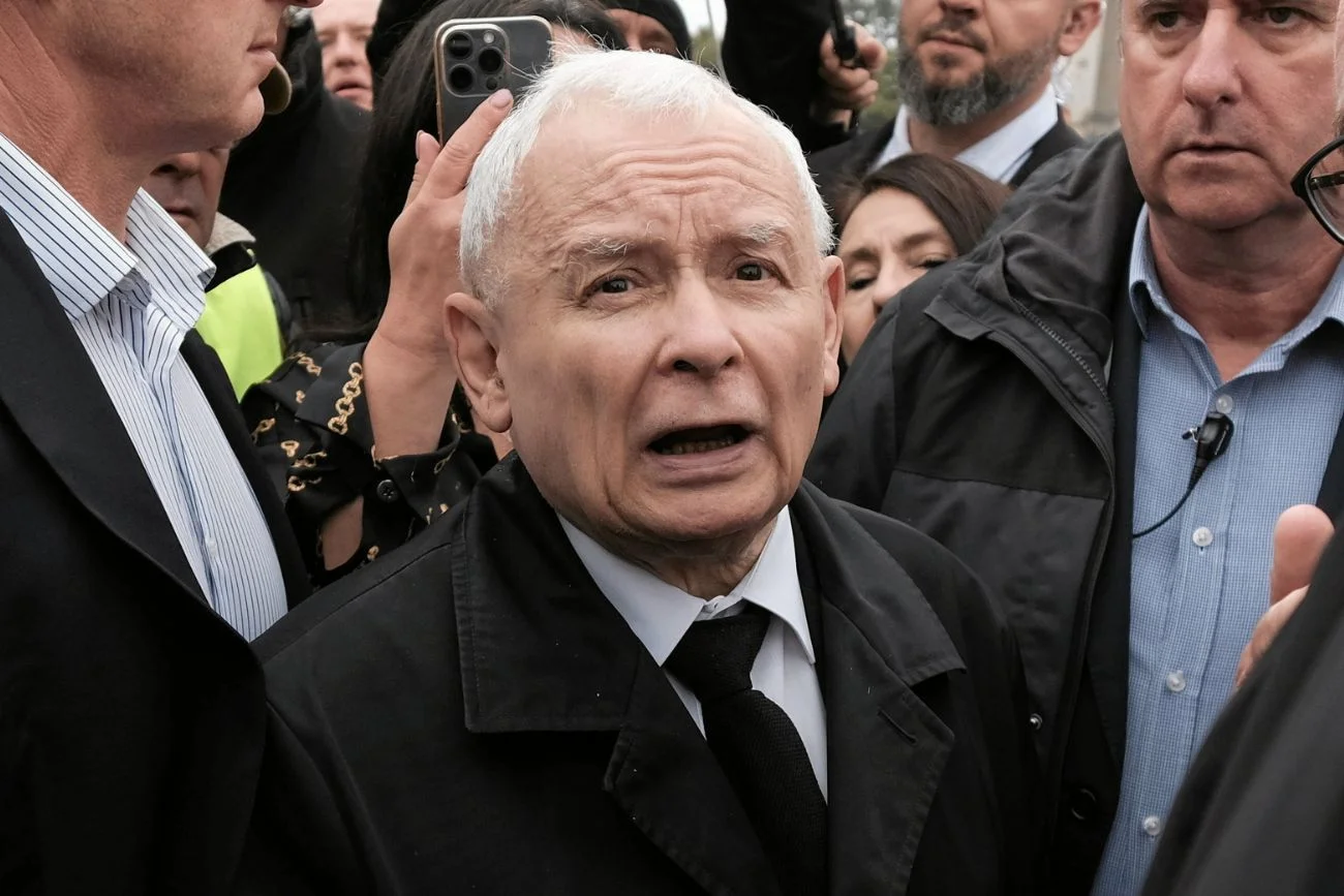 Jarosław Kaczyński wrze podczas miesięcznicy smoleńskiej. "Te śmiecie".