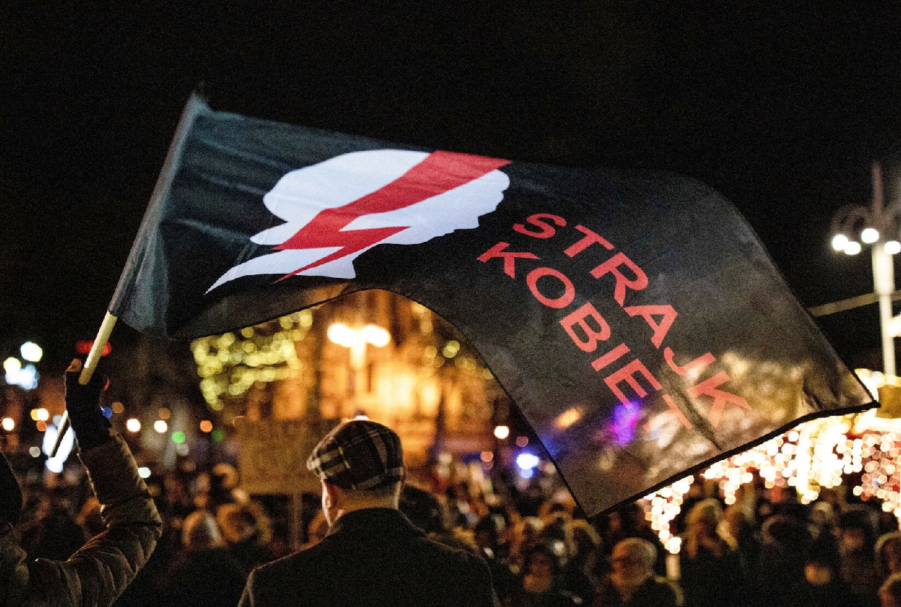 Sondaż. Polacy powiedzieli, co myślą o liberalizacji prawa aborcyjnego