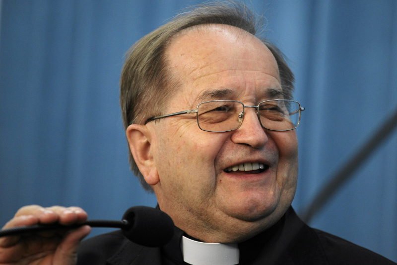 Nowa partia może przynieść ojcu Tadeuszowi Rydzykowi szereg korzyści.