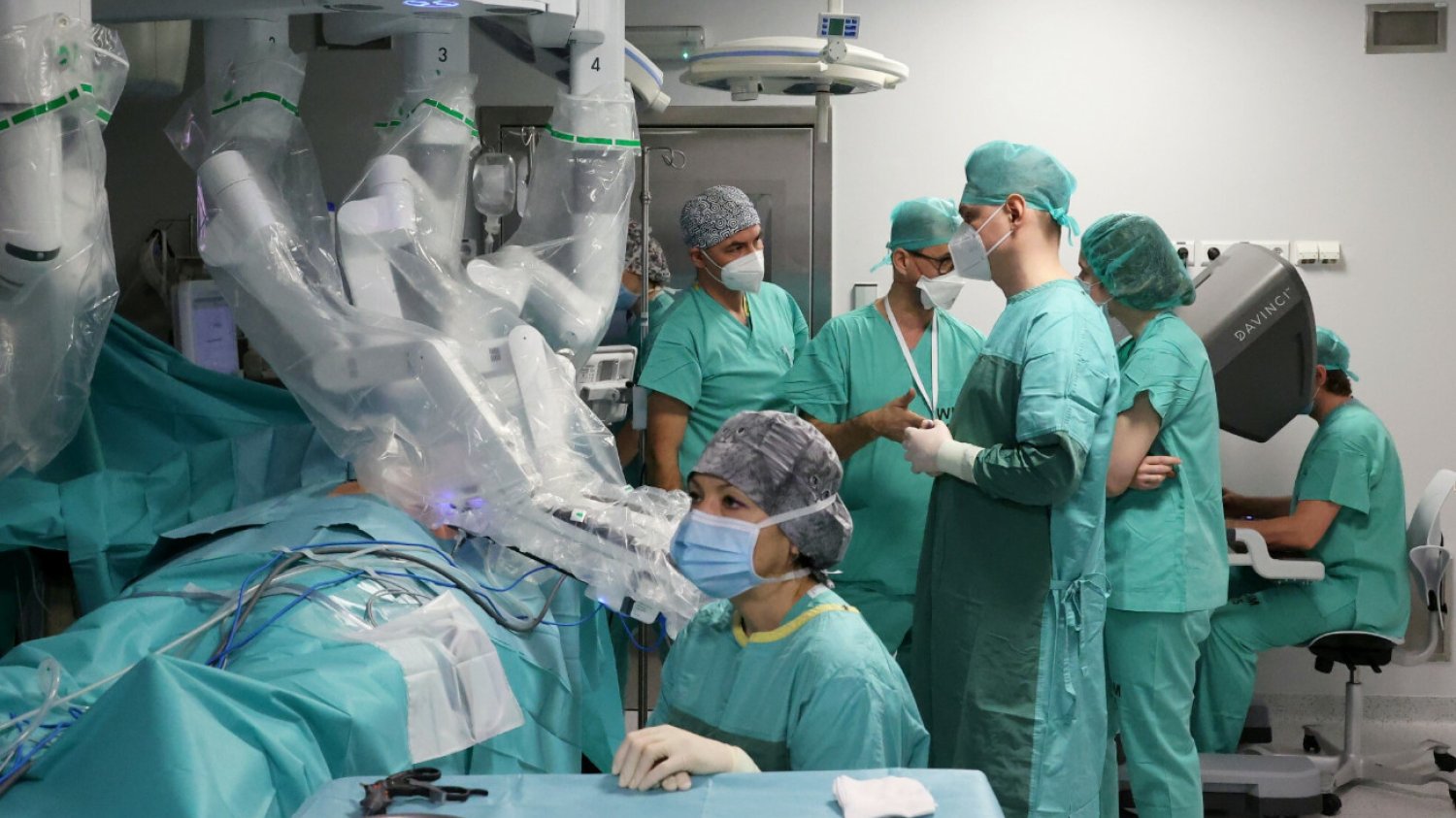 Z wykorzystaniem systemu robotycznego już wkrótce wykonywane będą kolejne operacje "na NFZ".