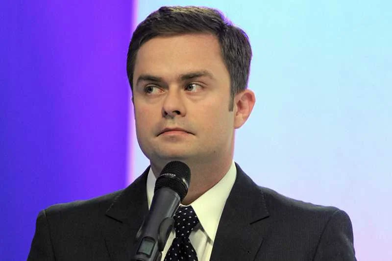 Adam Hofman przekonywał na antenie Radia Zet, że PO "na sucho" planuje przyspieszone wybory, by "uciec od odpowiedzialności".