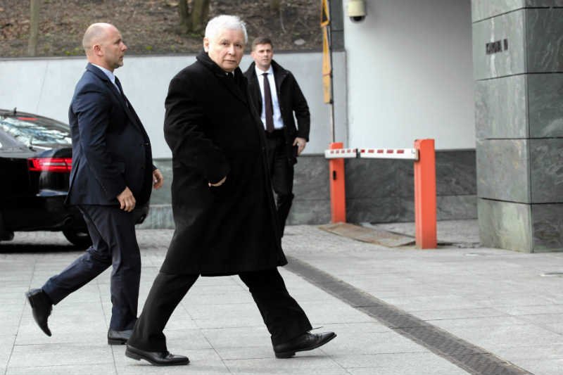 Czy kolejnym celem Jarosława Kaczyńskiego jest Komisja Nadzoru Finansowego?