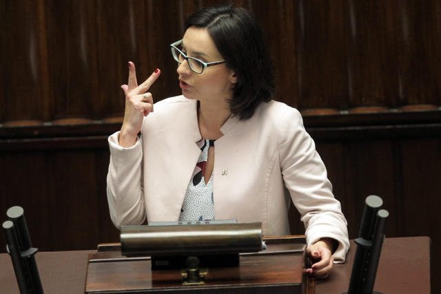 Posłanka Kamila Gasiuk-Pihowicz podczas posiedzenia Sejmu nad projektem ustawy o Trybunale Konstytucyjnym.