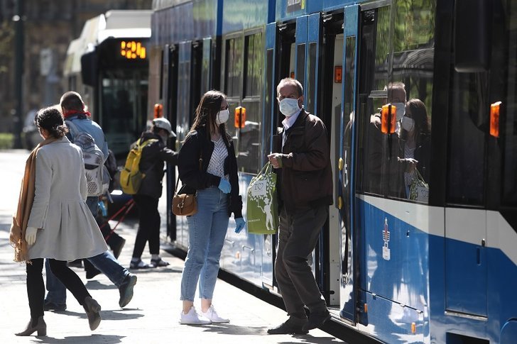 WHO wydało rekomendacje dotyczące noszenia maseczek.