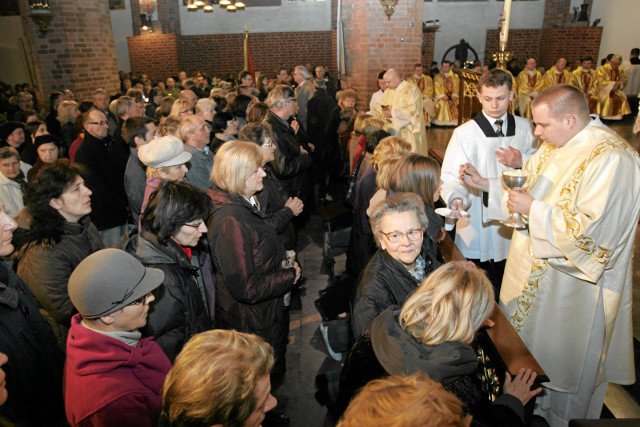 Kobiety i księża, czy jest tu pole do dyskusji?