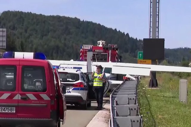 Awionetka musiała awaryjnie lądować na autostradzie w Chorwacji.
