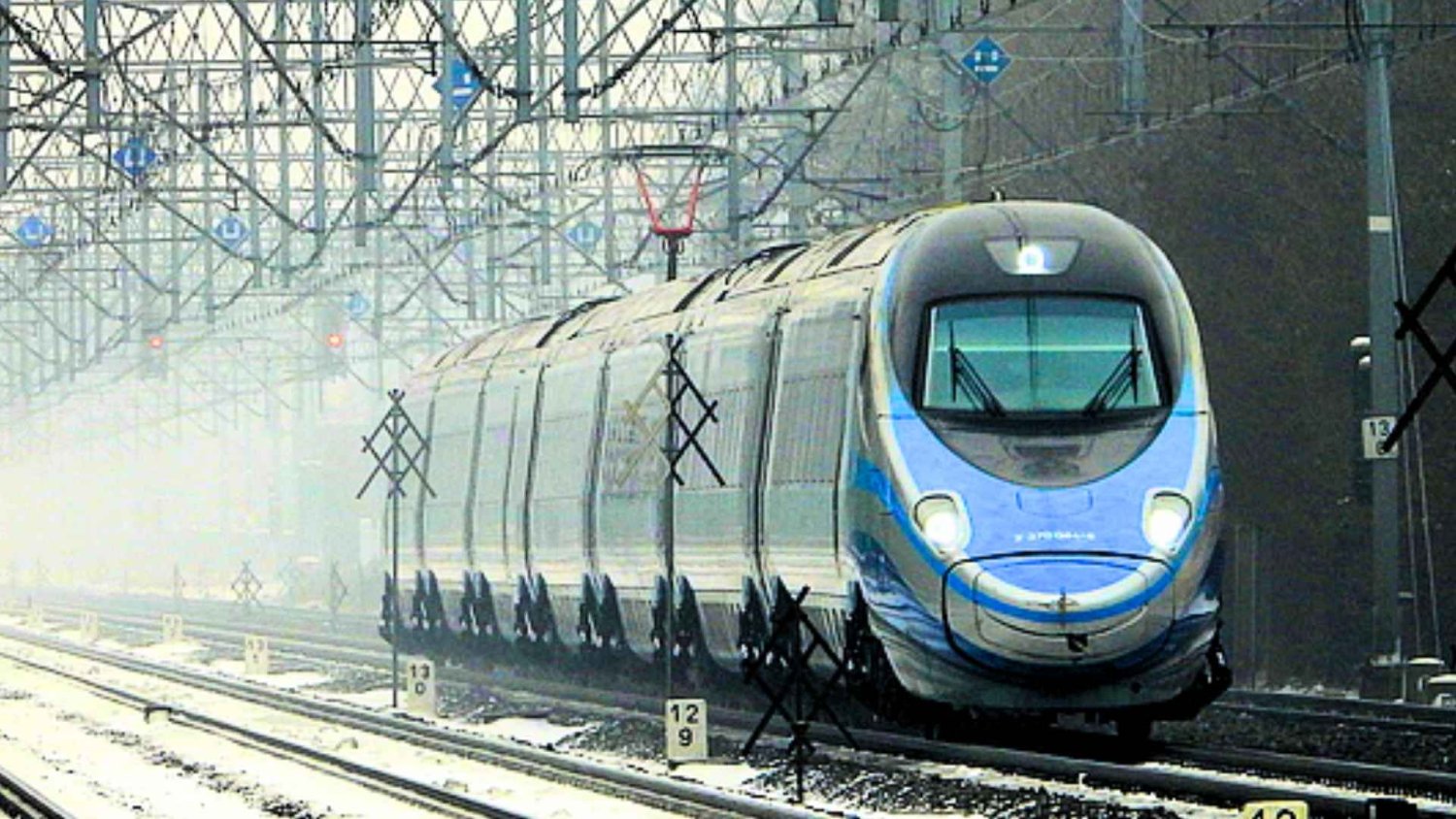 Zima paraliżuje PKP. Liczba opóźnień i odwołanych pociągów idzie już w setki