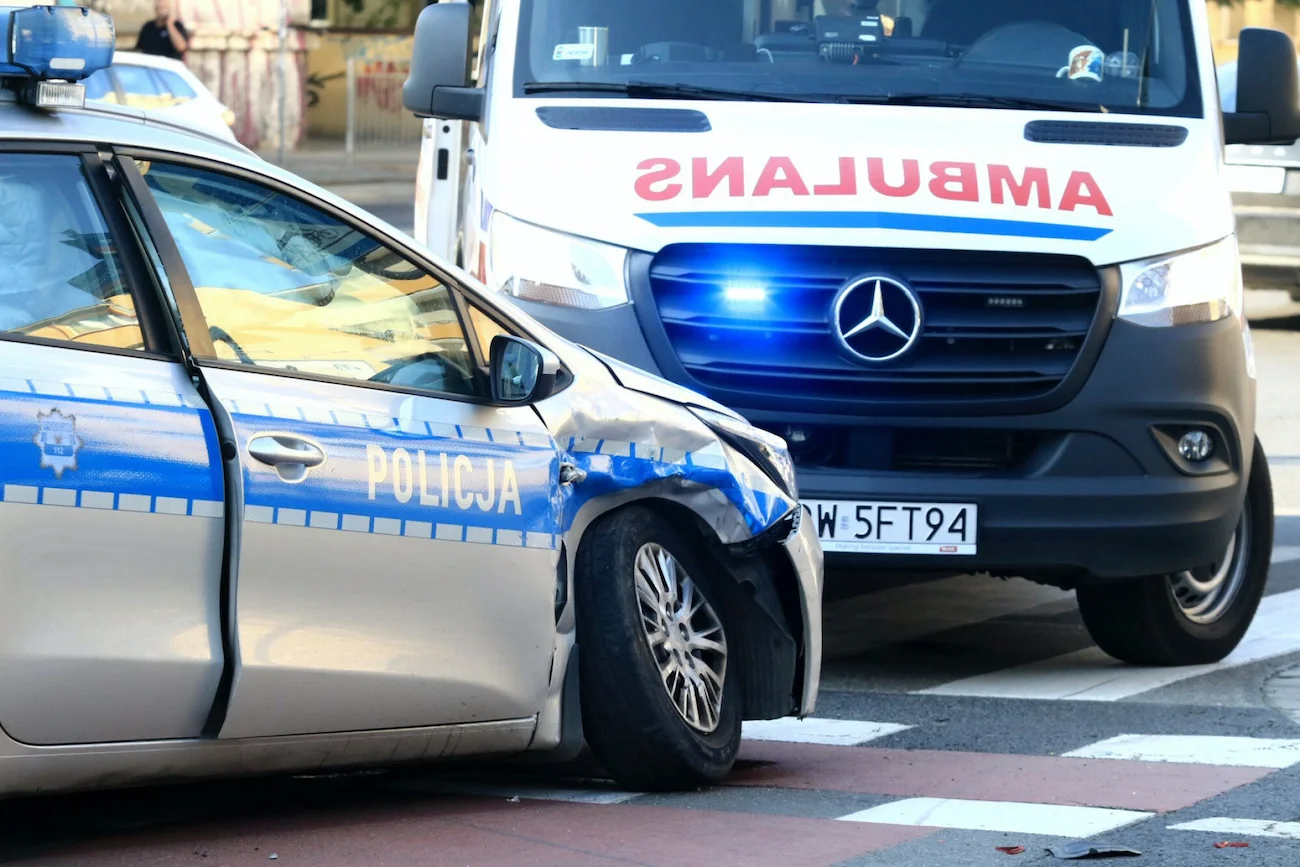 Na Pomorzu doszło do wypadku z udziałem radiowozu. (Zdjęcie poglądowe)