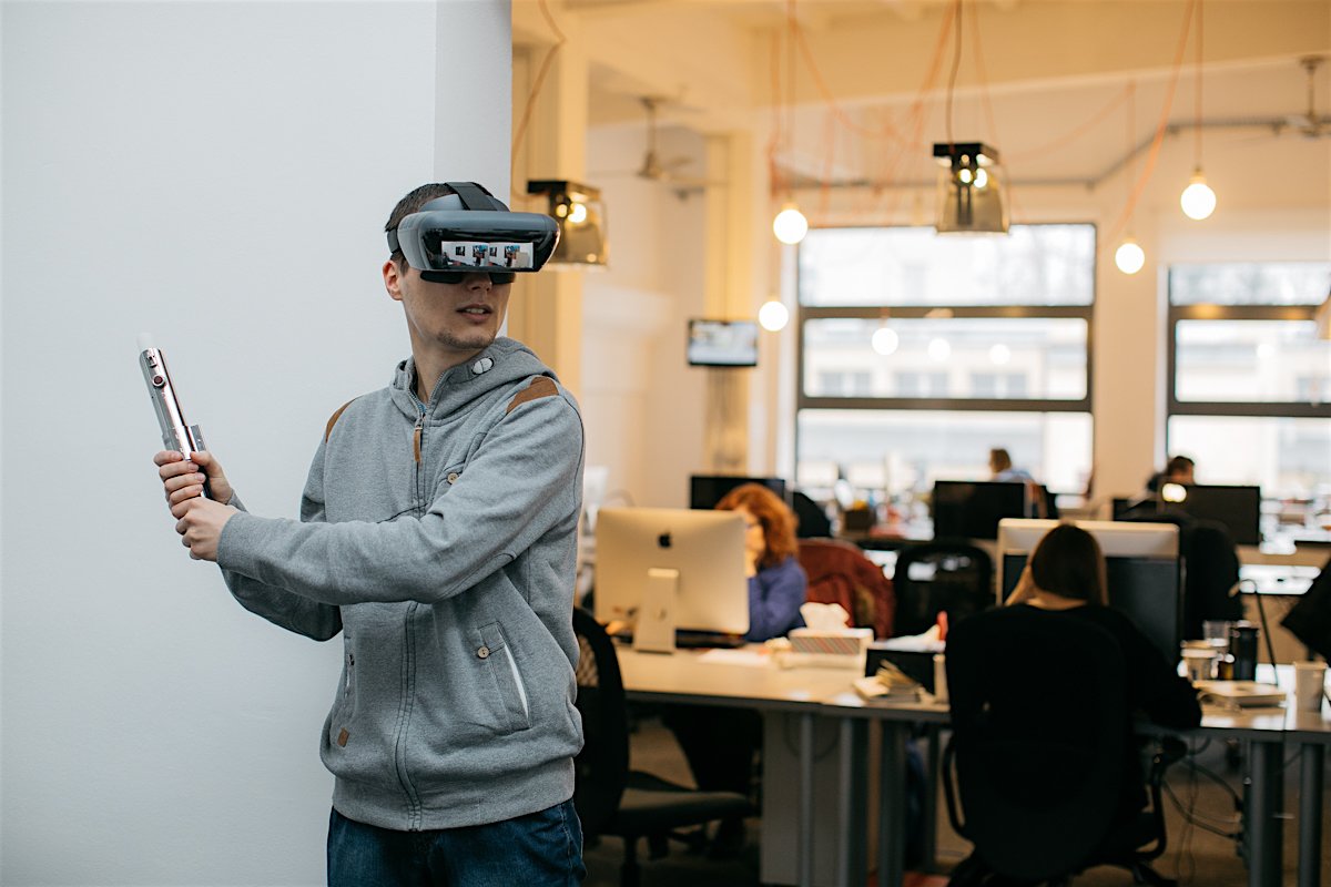 Star Wars: Jedi Challenges testowaliśmy w warunkach redakcyjnych. Tego dnia efektywność pracy była... niższa niż zwykle.