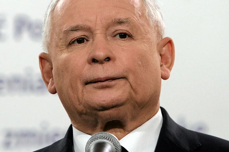 "Nowszy" sondaż przynosi złe wieści dla Jarosława Kaczyńskiego i PiS.