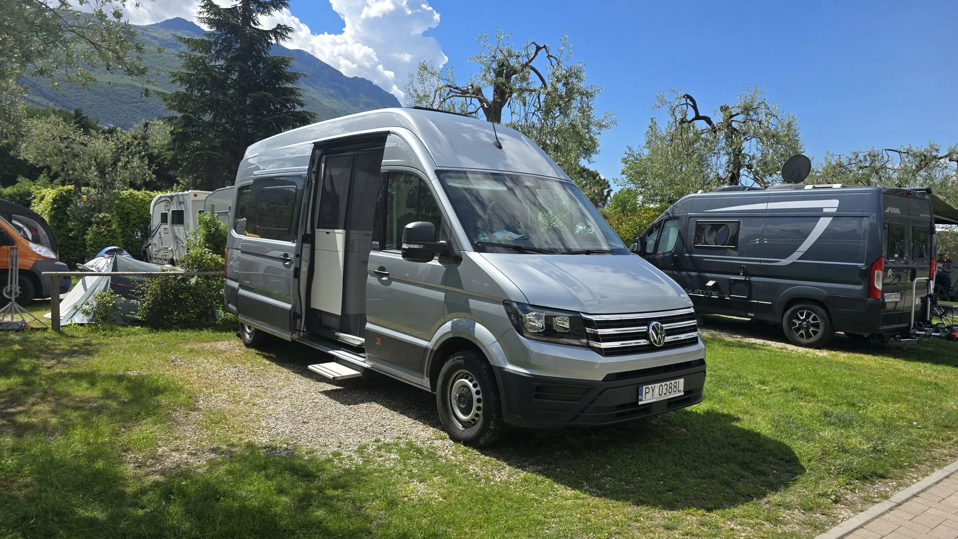Volkswagen Grand California 683 Volkswagen Grand California 683