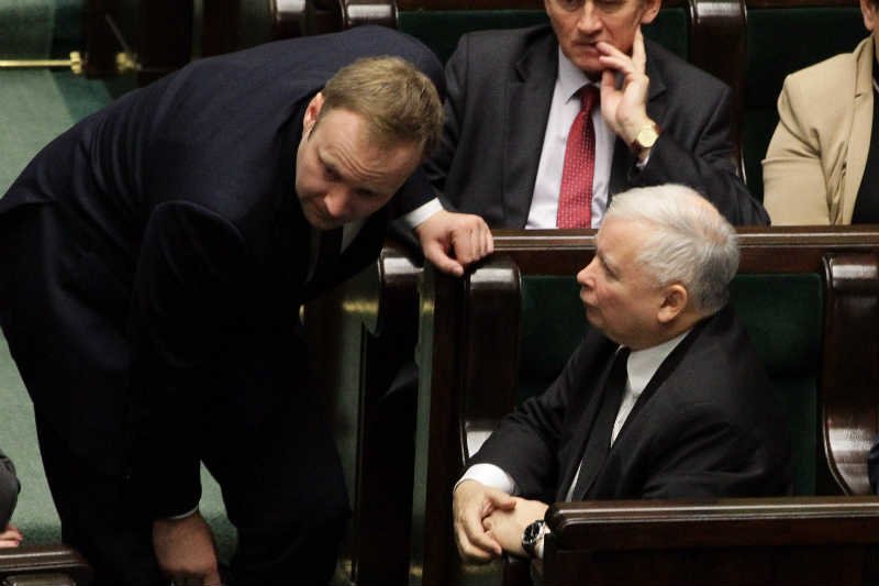 Ofiarami emocji Jarosława Kaczyńskiego padło kilku polityków, którzy mogli się przysłużyć PiS.