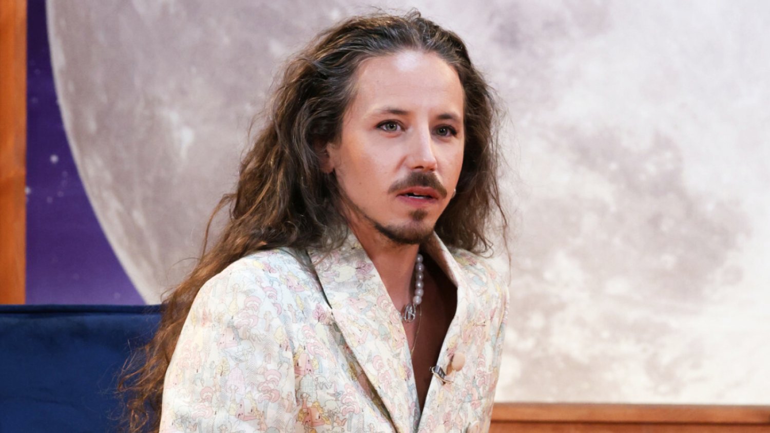 Michał Szpak skończył "Chrystusowe 33". Wokalista dodał wymowne zdjęcie