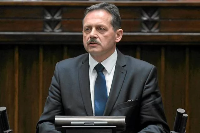 Poseł PiS Jerzy Rębek uważa, że metoda in vitro sprowadza się do zabijania wielu istnień ludzkich