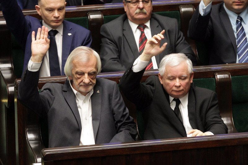 Obecny rząd przetrwa tylko dwa lata? Tyle daje mu ekspert.