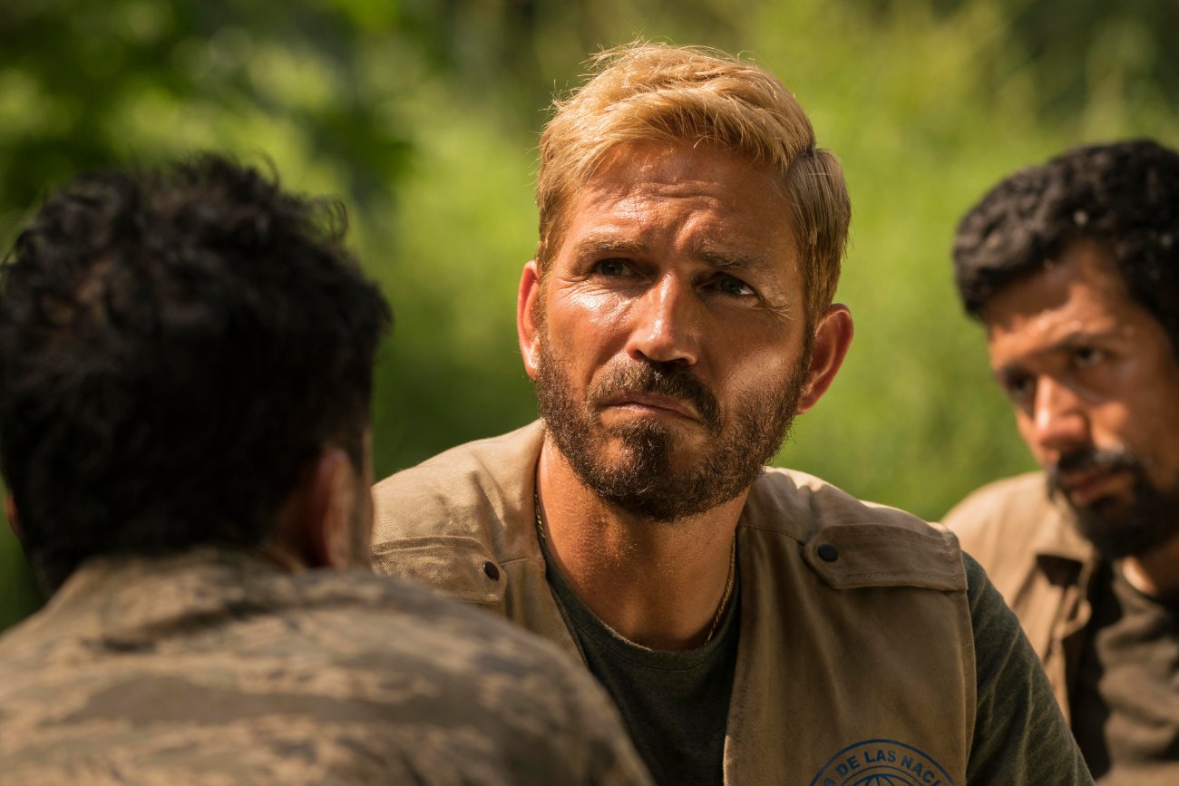 "Sound of Freedom" z Jamesem Caviezelem oskarża się o promowanie teorii spiskowych QAnon.