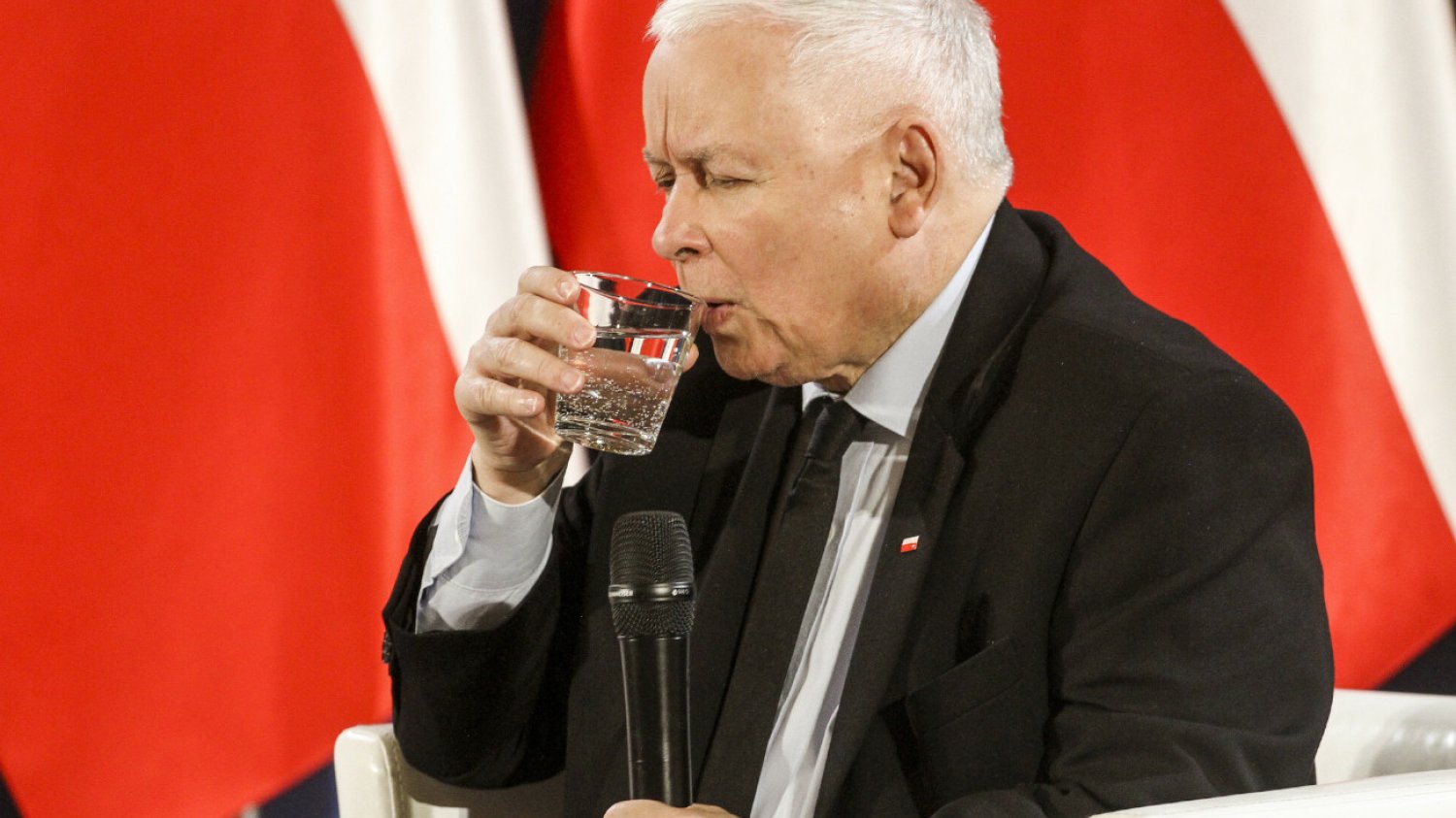 Jarosław Kaczyński wywołał oburzenie swoją wypowiedzią o kobietach, dzietności w Polsce i alkoholu