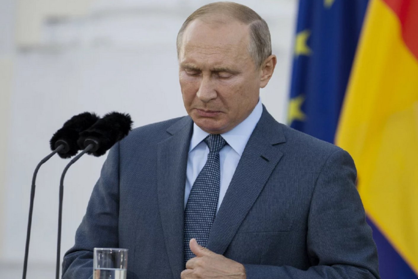 Władimir Putin prawdopodobnie nie ma Parkinsona.