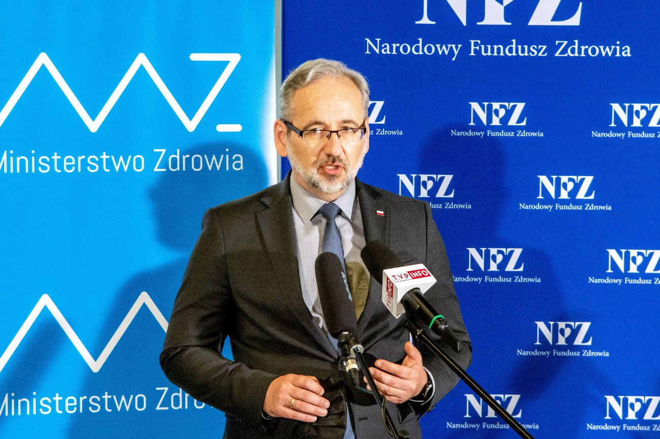 W najnowszym sondażu United Surveys niemal 80 proc. Polaków oceniło, że pandemia COVID-19 w Polsce nie została opanowana.