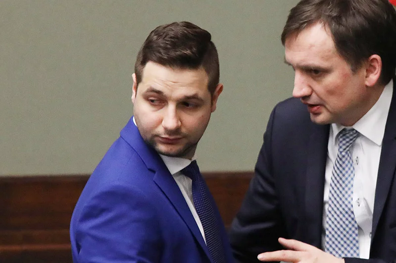 W robieniu wielkiej kariery w polityce Patryk Jaki cieszy się potężnym wsparciem Zbigniewa Ziobry. Czy uda im się zdobyć władzę w Warszawie?