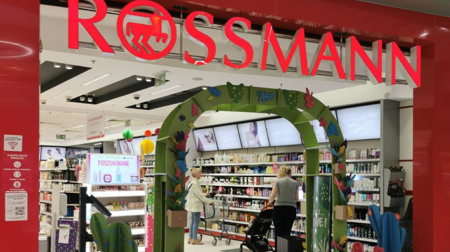 Rossmann – majtki menstruacyjne to hit. Kupicie je stacjonarnie Rossmann – majtki menstruacyjne to hit. Kupicie je stacjonarnie