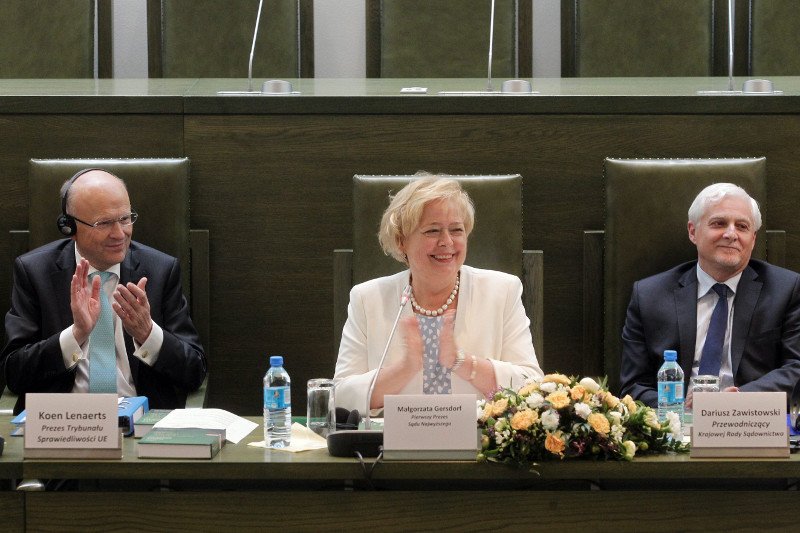 Prezes TSUE Koen Lenaerts , I prezes SN Małgorzata Gersdorf i prezes izby cywilnej SN Dariusz Zawistowski