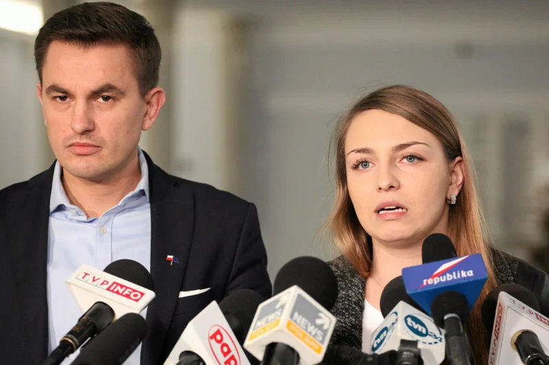 Kinga Gajewska i Arkadiusz Myrcha wzięli ślub. Skandalicznie odnotowano to w TV Republika.