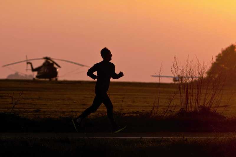 Biegaczom pomagają aplikacje dostępne na smartfony