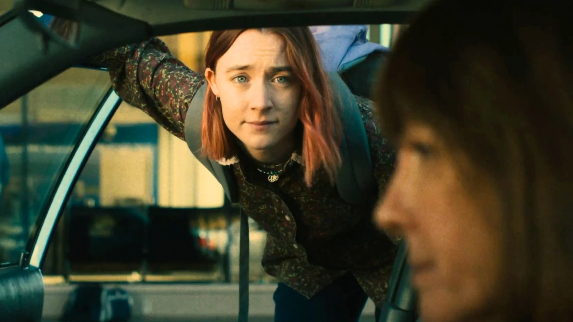 Saoirse Ronan i Laurie Metcalf w filmie "Lady Bird"