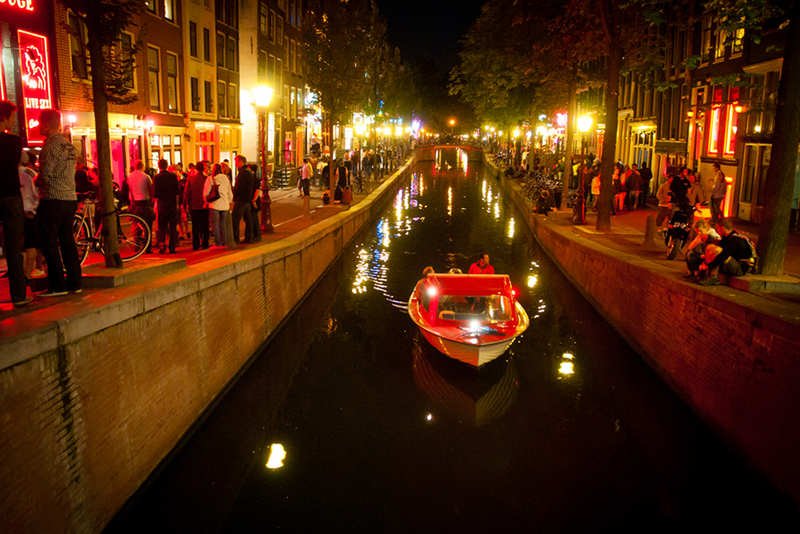 Romantycznie i bajkowo. Taki jest Amsterdam